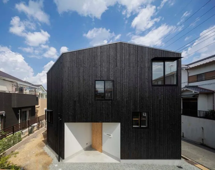 BIM建筑|登山路径般的迷你空间，高规“螺旋”住宅 / 岛田阳建筑事务所