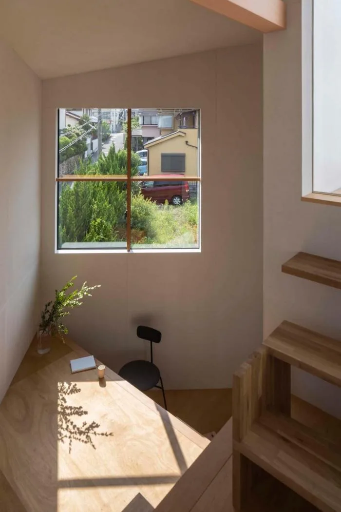 BIM建筑|登山路径般的迷你空间，高规“螺旋”住宅 / 岛田阳建筑事务所