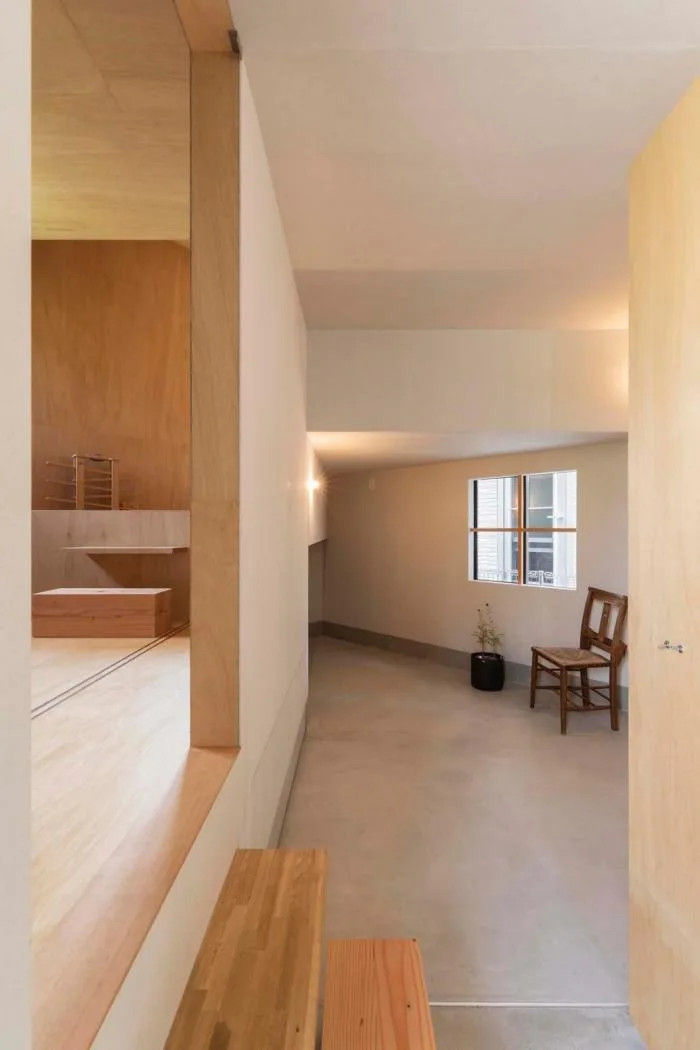 BIM建筑|登山路径般的迷你空间，高规“螺旋”住宅 / 岛田阳建筑事务所