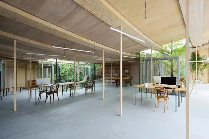 BIM建筑|白色飞船木屋，富有张力的伸展，Sannouno办公室 / Sudio Velocity