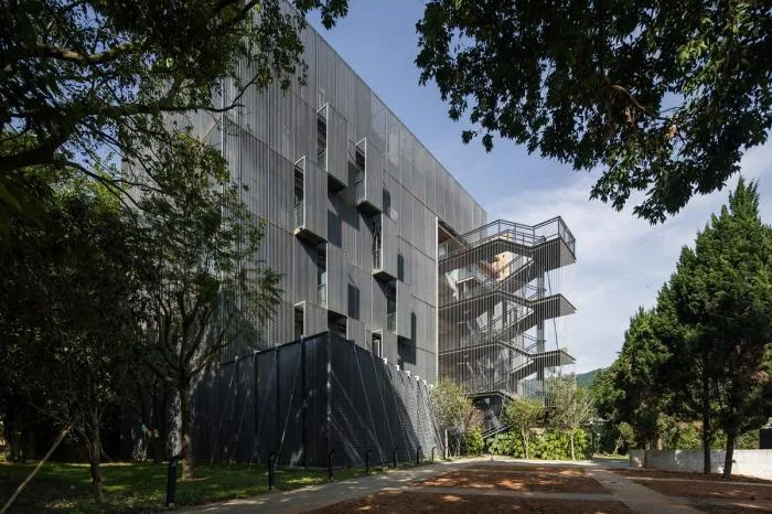 BIM建筑|漫步空间的营造——深圳明德学院 / 源计划建筑师事务所