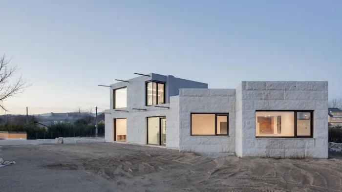 BIM建筑|粗野之中，落日般的清新，VMS 住宅 / Marcos Miguelez