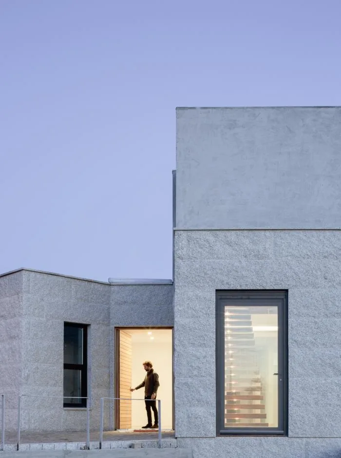 BIM建筑|粗野之中，落日般的清新，VMS 住宅 / Marcos Miguelez