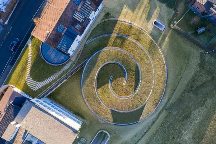 BIM建筑|瑞士爱彼制表博物馆工坊 / BIG