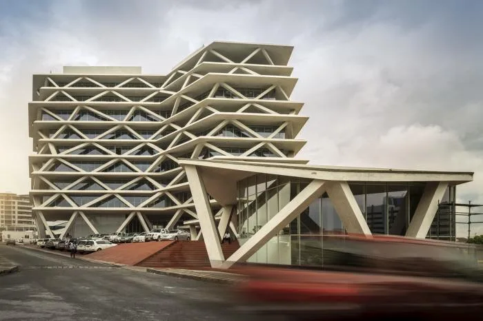 BIM建筑|“西非之门”阿克拉的生态地标，One Airport Square / MCA建筑事务所