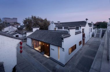 BIM建筑|白墙黛瓦下营造现代温暖空间，挚舍南禅观水酒店 / 本哲建筑-BIM建筑网