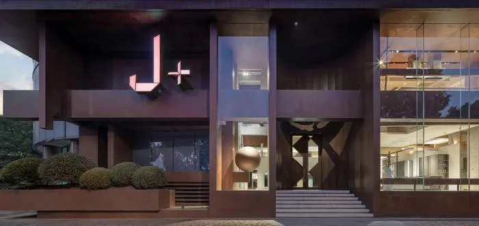BIM建筑|粗野而柔美的结构艺术——J+生活艺术馆 / 纬图设计