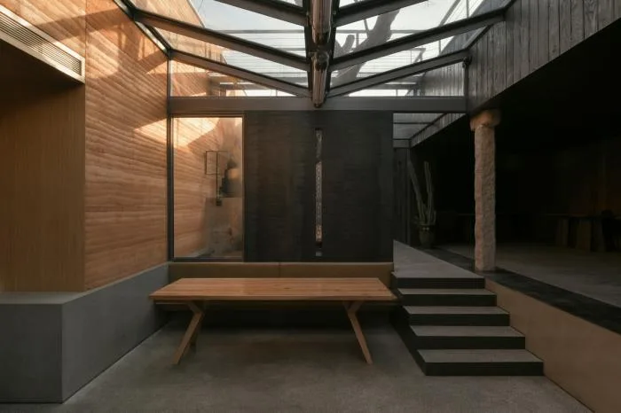 BIM建筑|“崖”——过去与未来的相遇之地 / C+ Architects