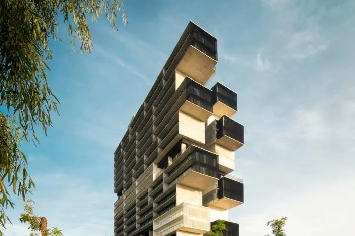 BIM建筑|64米深“峡谷”的裂变——阿曼尼公寓