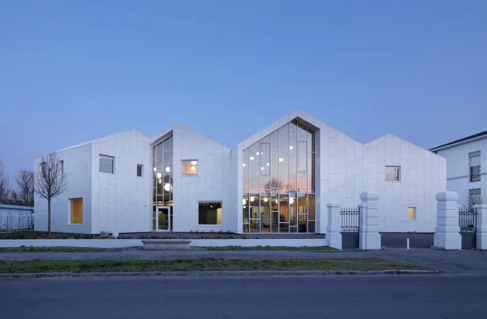 BIM建筑|艾米利亚震后重建系列作品 / MCA建筑事务所