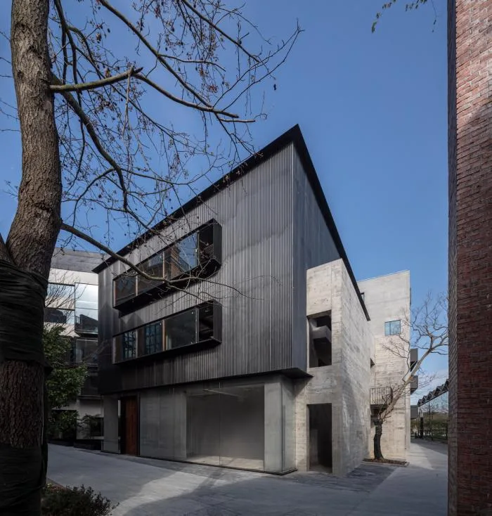BIM建筑|光影舞动，野蛮生长——FOR天物空间 / 本哲建筑