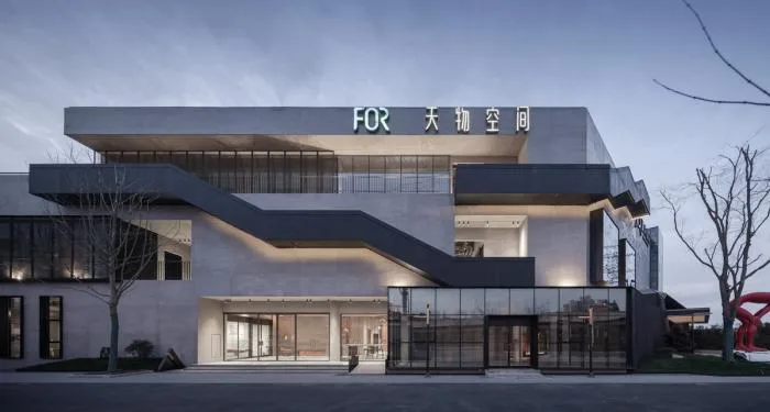 BIM建筑|光影舞动，野蛮生长——FOR天物空间 / 本哲建筑