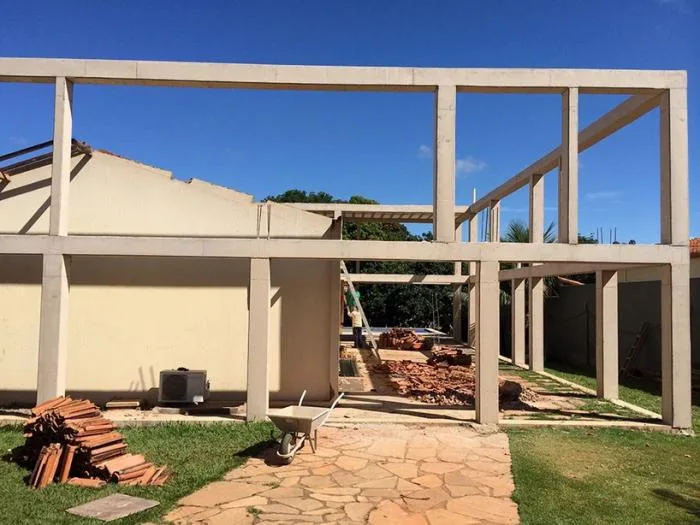 BIM建筑|自具结构形式美感的混凝土“网格”住宅