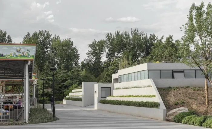 BIM建筑|北京国际雕塑公园公共厕所：一次都市服务设施的营造实践 / 如式建筑