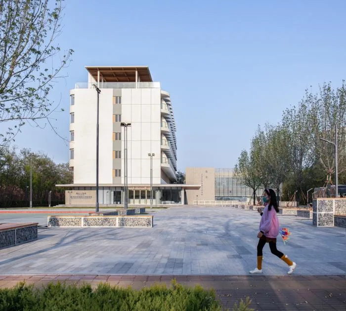 BIM建筑|烟台海洋经济创新区总部基地改造 / 水石设计