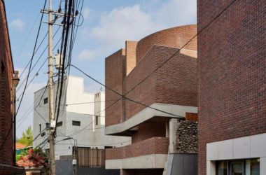 BIM建筑|仪式感与趣味性并存：韩国“背巷”住宅-BIM建筑网