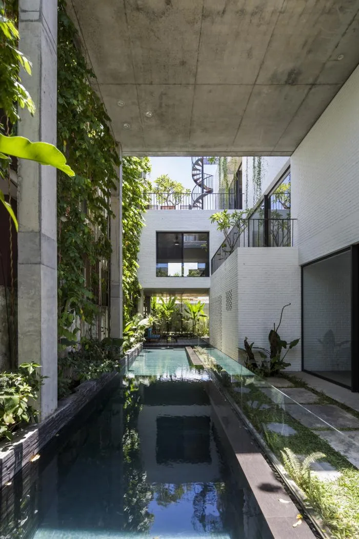 BIM建筑|错落的盒子，可呼吸的“绿色之肺”：岘港住宅 / 武重义建筑事务所