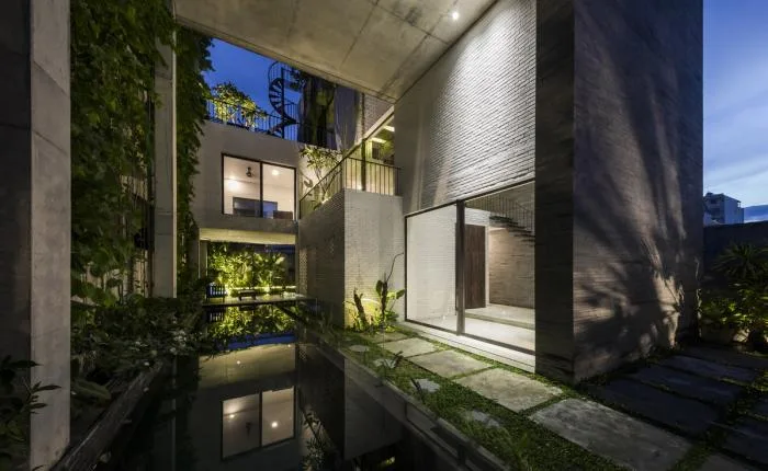 BIM建筑|错落的盒子，可呼吸的“绿色之肺”：岘港住宅 / 武重义建筑事务所