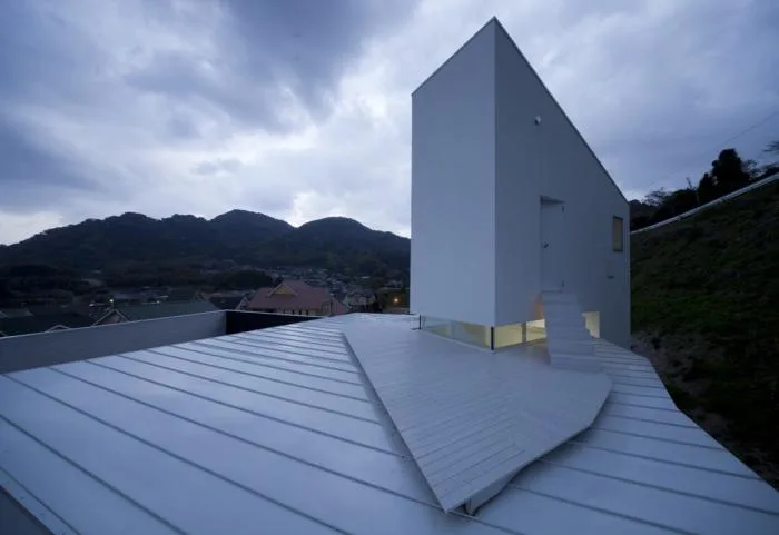 BIM建筑|斜坡上的住宅：8008