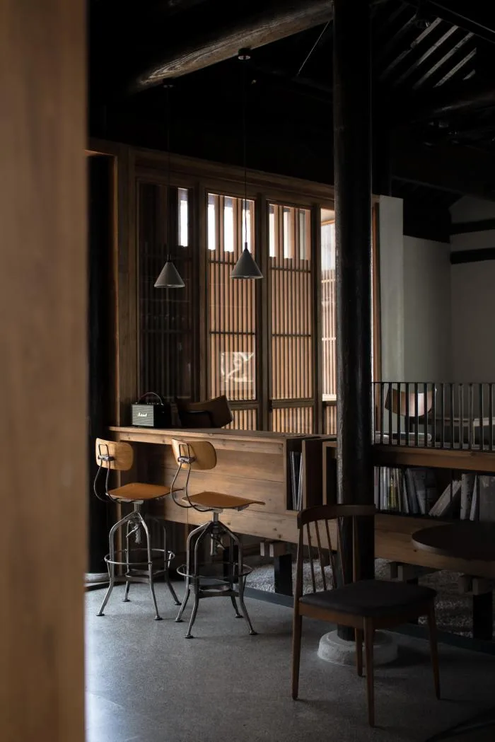 BIM建筑|江南老街与咖啡文化的碰撞：d-u 渡咖文集 / 本哲建筑
