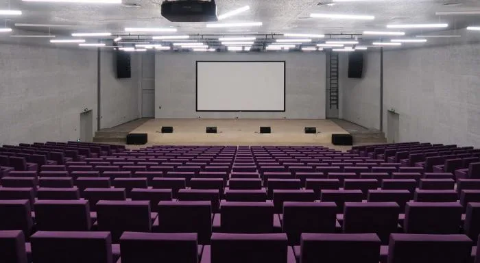 BIM建筑|冲破方盒子，释放创造力——深圳iADC设计博物馆 / 严迅奇建筑师事务所