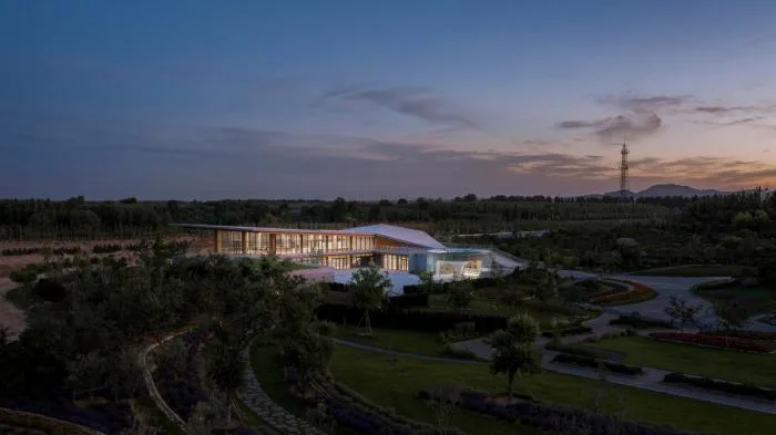 BIM建筑|大地之痕：七色山矿坑花园游客中心 / UUA建筑师事务所