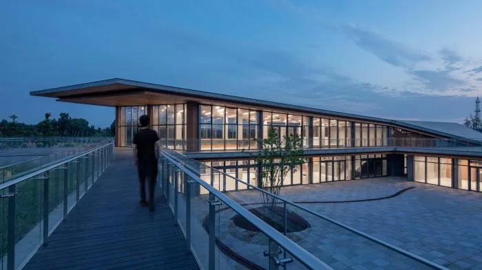 BIM建筑|大地之痕：七色山矿坑花园游客中心 / UUA建筑师事务所