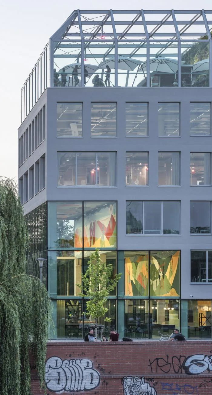 BIM建筑|半透明，半自然：弗罗茨瓦夫设计中心“Concordia” / MVRDV