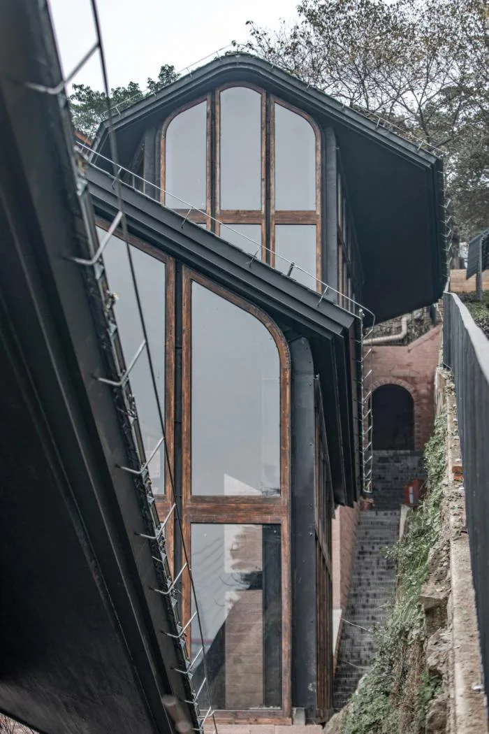 BIM建筑|重庆故宫学院（安达森洋行改造） / 非常建筑