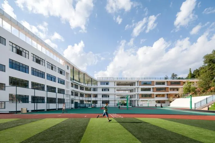 BIM建筑|校园再生，半山半校：云南玉溪生态实验小学 / 思序设计