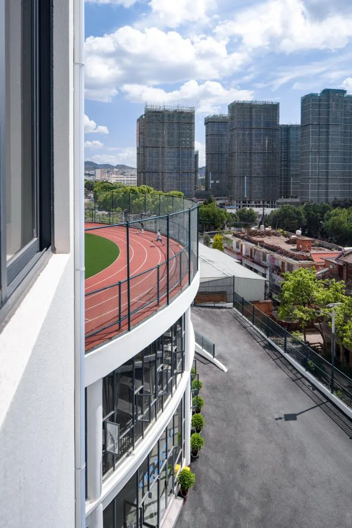 BIM建筑|校园再生，半山半校：云南玉溪生态实验小学 / 思序设计