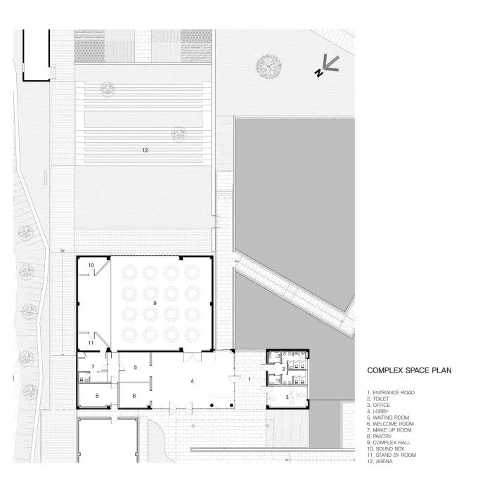BIM建筑|天空与水编织一体，硬质金属折射出未来感：“Mon Amour” 文化空间