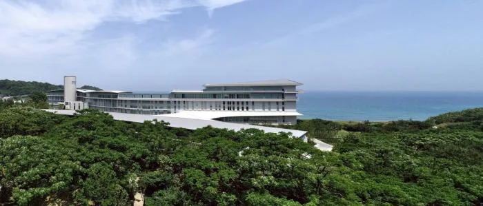 BIM建筑|流动身形，与海浪共舞：大金工业总部 / 竹中工务店