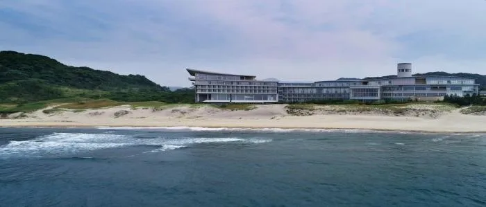 BIM建筑|流动身形，与海浪共舞：大金工业总部 / 竹中工务店