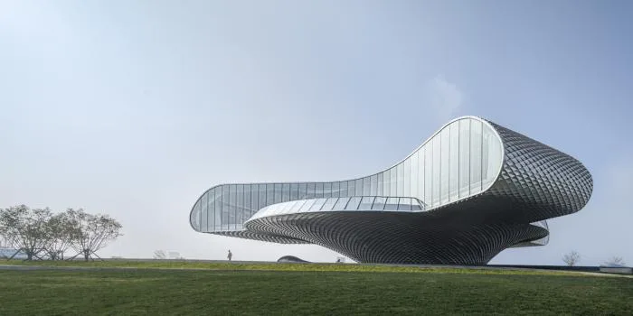BIM建筑|场域空间与艺术镜像：世茂 · 浪花艺术馆 / 北京日清建筑设计