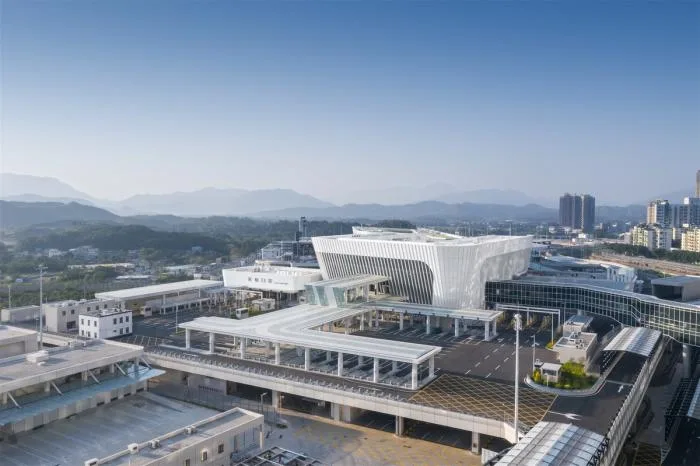 BIM建筑|深圳市莲塘口岸：国内首个“客、货一站式通关”口岸 / 华阳国际设计集团