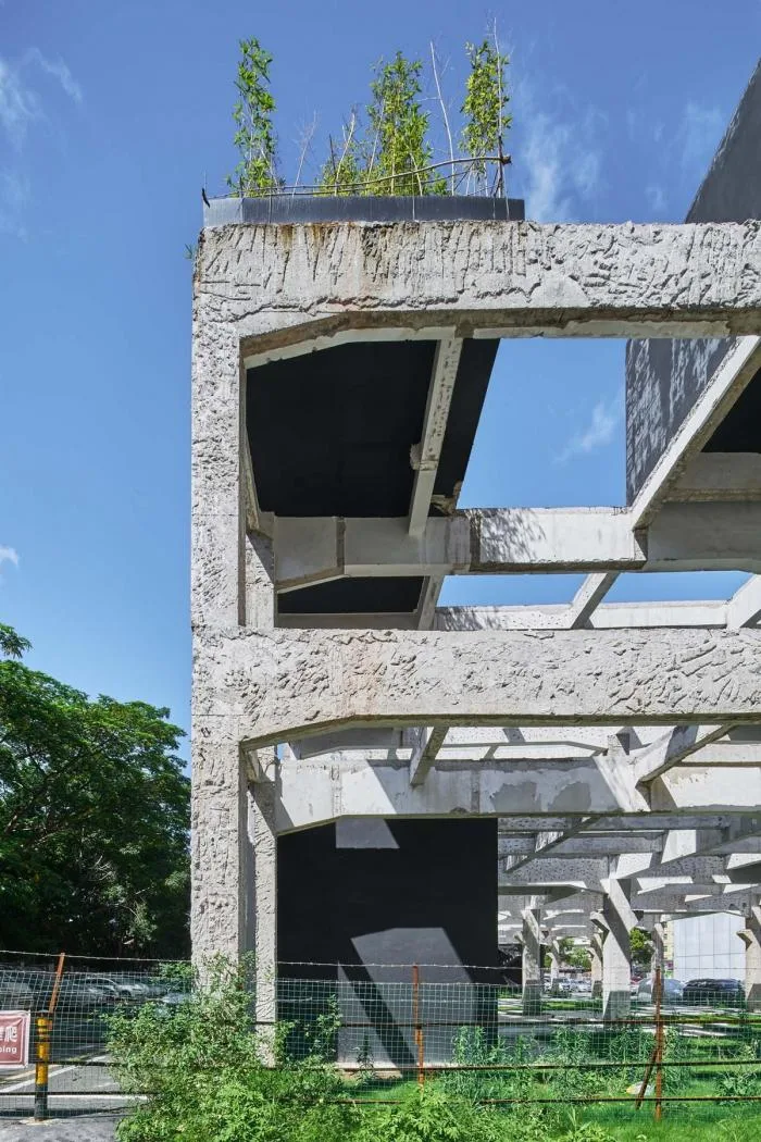 BIM建筑|桥头废墟花园 / 趣城工作室
