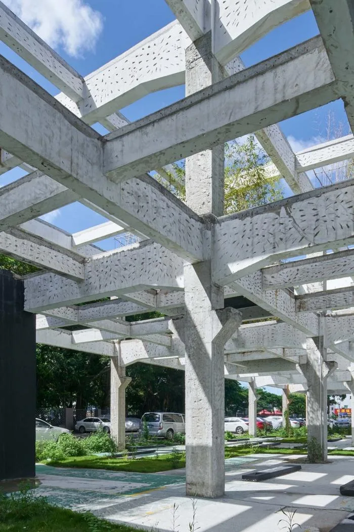 BIM建筑|桥头废墟花园 / 趣城工作室