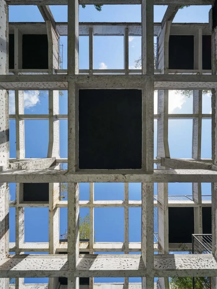 BIM建筑|桥头废墟花园 / 趣城工作室