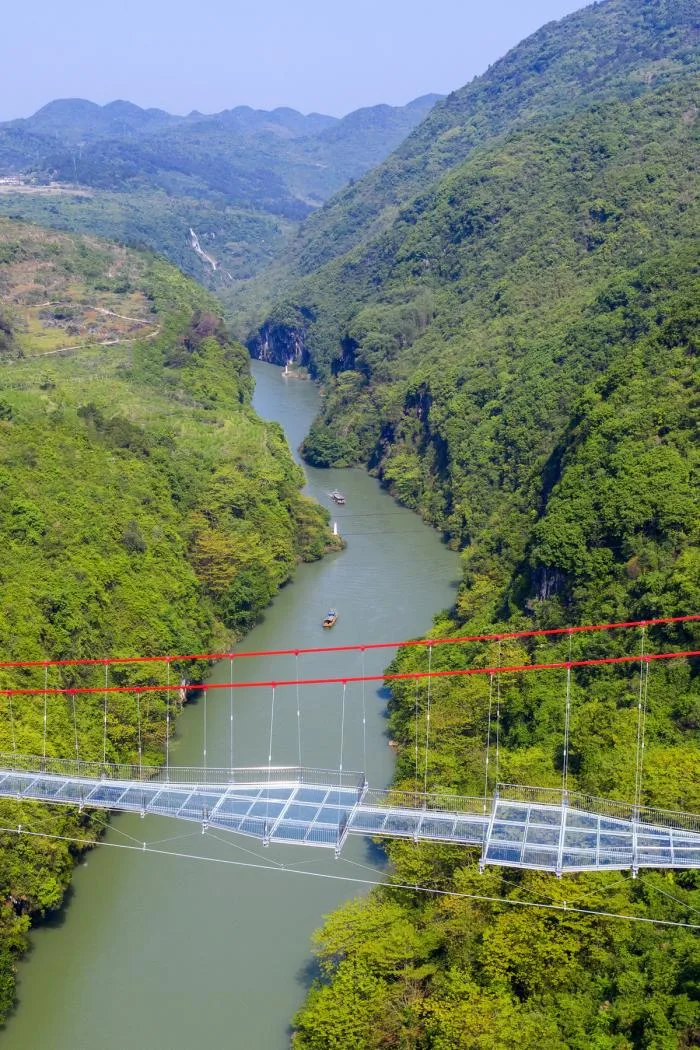 BIM建筑|苍宇镜廊，湟川三峡擎天玻璃桥 / 浙江大学建筑设计研究院