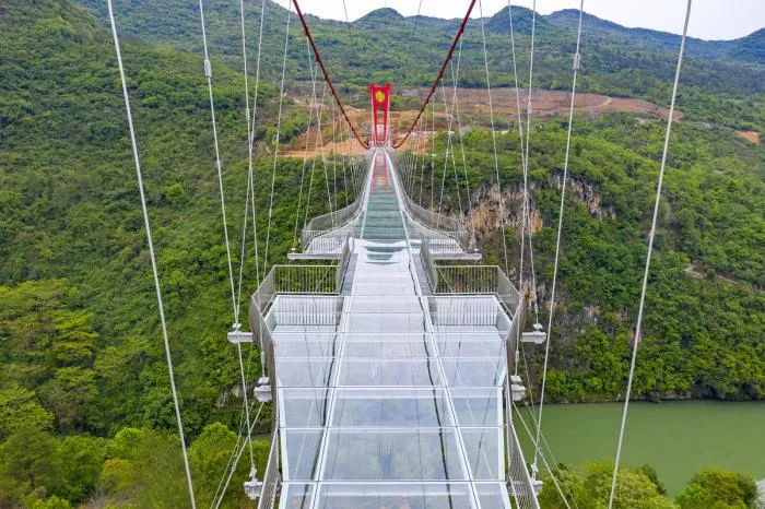 BIM建筑|苍宇镜廊，湟川三峡擎天玻璃桥 / 浙江大学建筑设计研究院