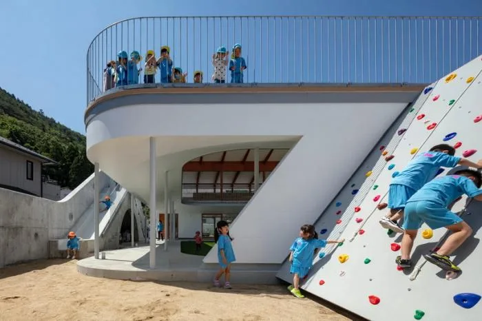 BIM建筑|福岛Tesoro幼儿园 / Aisaka Architects