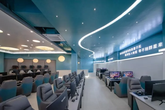 BIM建筑|星空网咖 / 平介设计