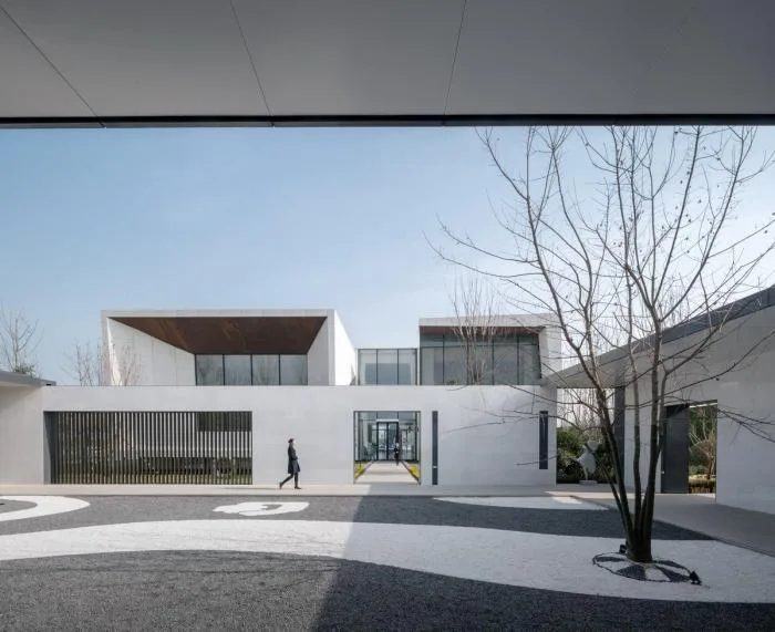 BIM建筑|一幅立体“至上主义”抽象画——西安绿地能源艺术中心 / 上海日清建筑设计