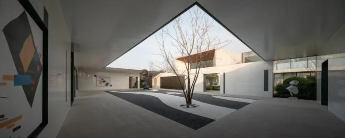 BIM建筑|一幅立体“至上主义”抽象画——西安绿地能源艺术中心 / 上海日清建筑设计