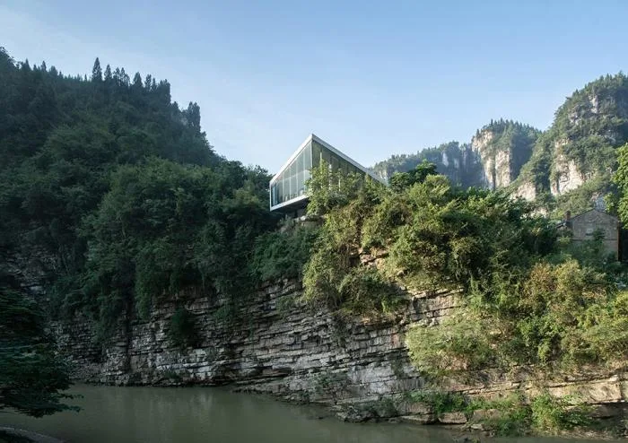 BIM建筑|809兵工厂遗址改造 - 崖顶茶吧 / 三文建筑
