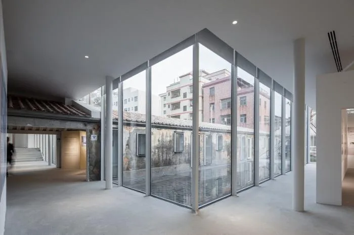 BIM建筑|深港“城市/建筑双年展”光明展厅 / 立方设计