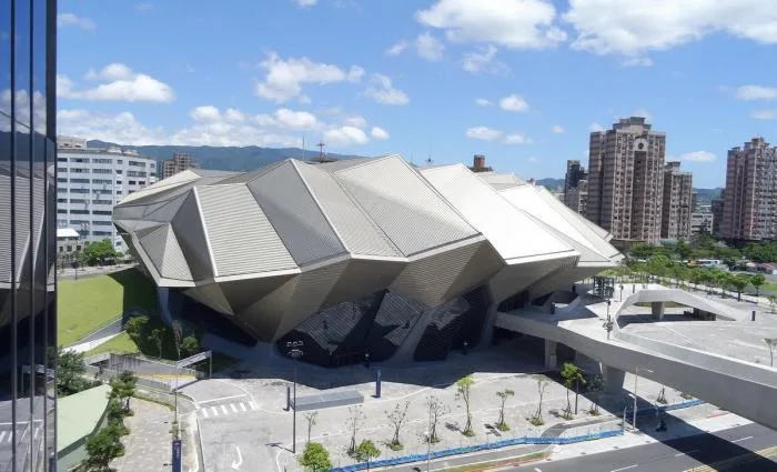 BIM建筑|灵感源于流动的晶体几何形状——台北音乐中心 / RUR Architecture DPC