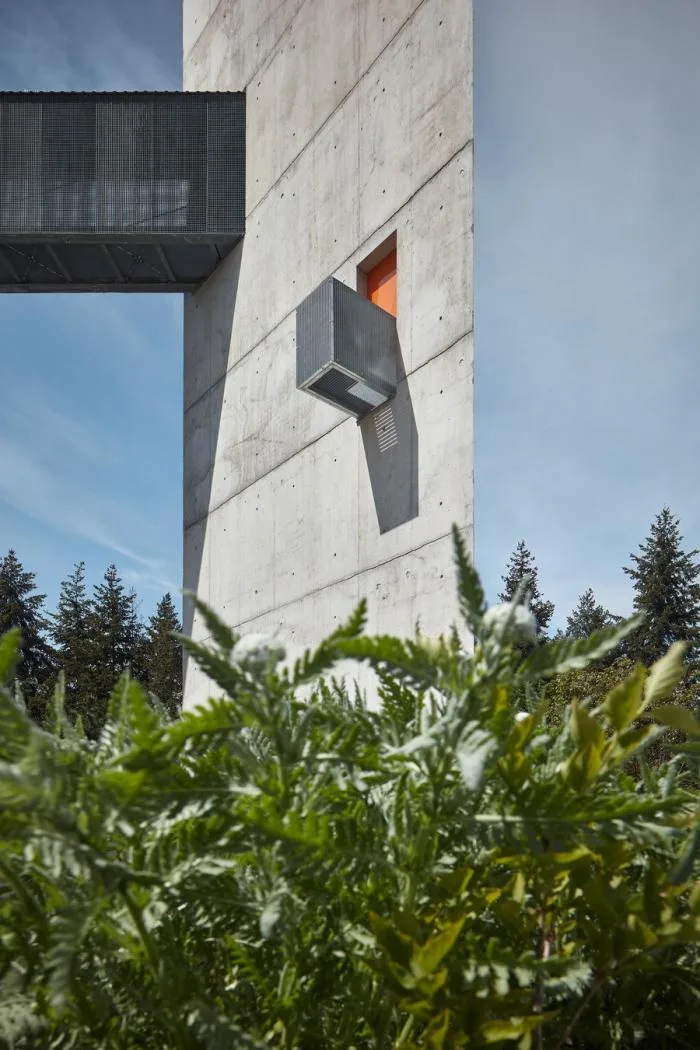 BIM建筑|上帝的触摸，捷克彩虹教堂“Beatified Restituta” / Atelier Stepan