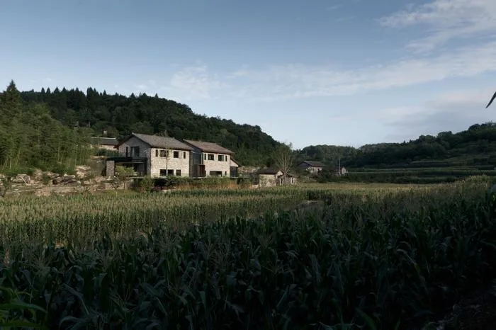BIM建筑|南岔湾·石屋部落民宿 / 中国美术学院风景建筑设计研究总院